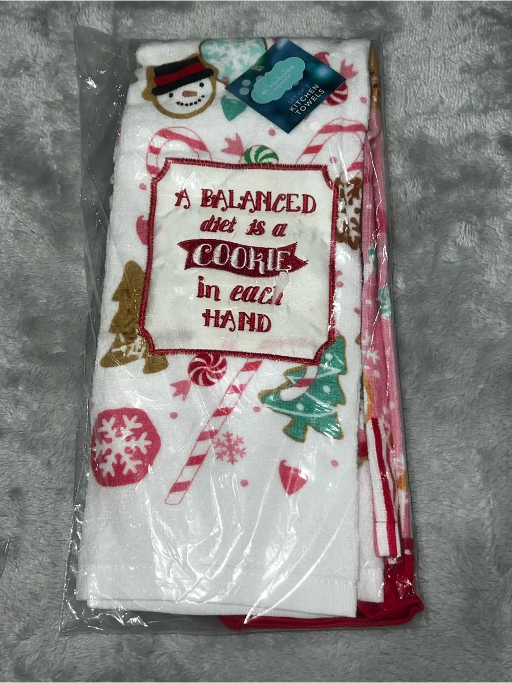 Set of 2 Christmas Holiday Kitchen Towels – Snowman & Candy Cane Print – NWT